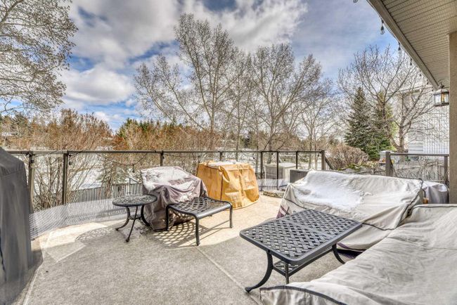 139 Valhalla Crescent Nw, Home with 4 bedrooms, 3 bathrooms and 4 parking in Calgary AB | Image 42