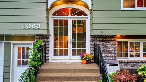 3063 Evelyn St, Roseville, MN, 55113-1214 | Card Image