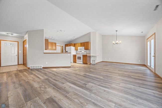 Living Room | Image 7
