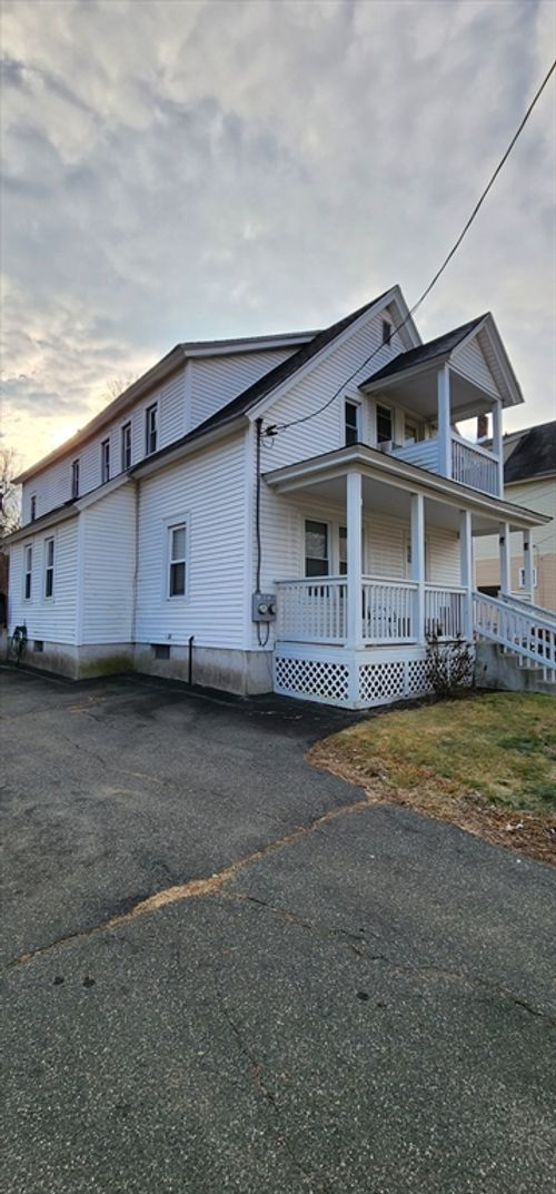 1-124 Westwood Ave, East Longmeadow, MA, 01028-2150 | Card Image