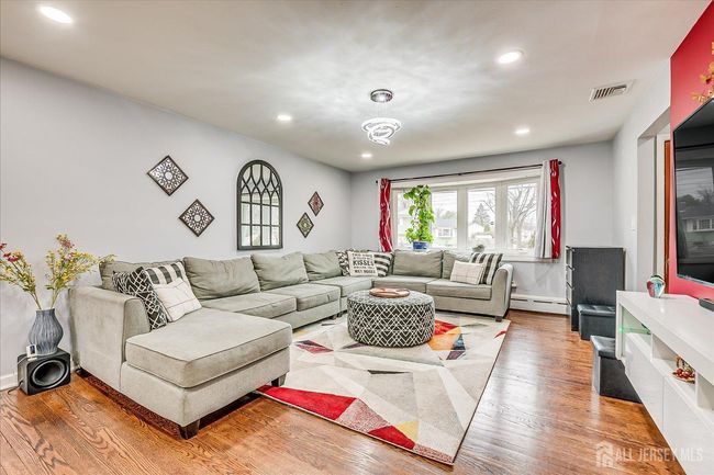 149 Vineyard Rd, House other with 3 bedrooms, 2 bathrooms and null parking in Edison NJ | Image 7