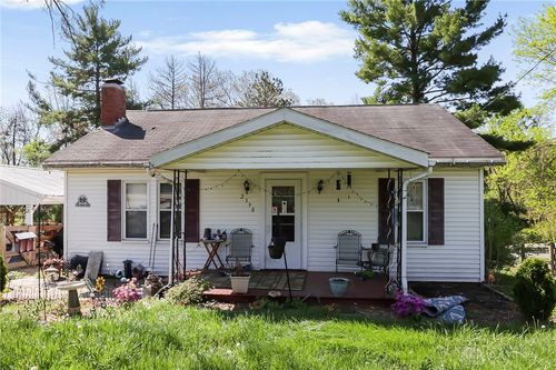 2390 Ridge Rd, Zanesville, OH, 43701-7995 | Card Image