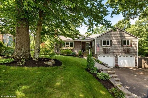 15 Sullivan Farm Rd, Broad Brook, CT, 06016-9752 | Card Image