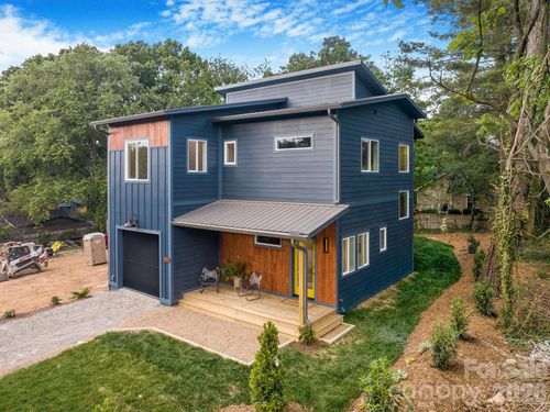 14 Da Vinci Ct, Asheville, NC, 28806-0082 | Card Image