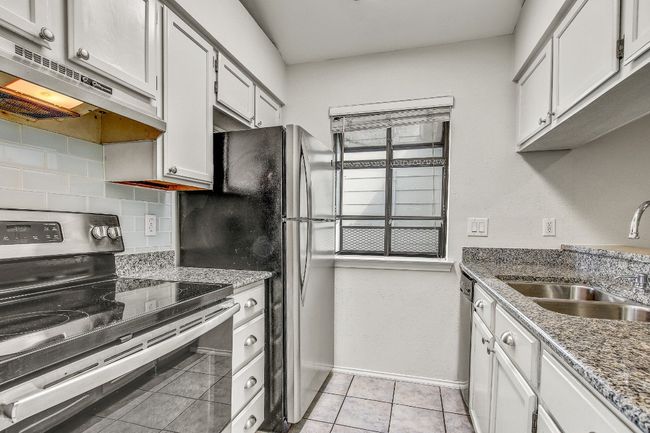 APT-2022 - 2215 Post Rd, Condo with 1 bedrooms, 1 bathrooms and 1 parking in Austin TX | Image 9