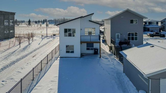 6 Memorial Parkway Sw, House other with 3 bedrooms, 2 bathrooms and 2 parking in Rural Red Deer County AB | Image 8