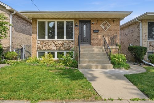 4225 Newland Ave, Harwood Heights, IL, 60706-7127 | Card Image