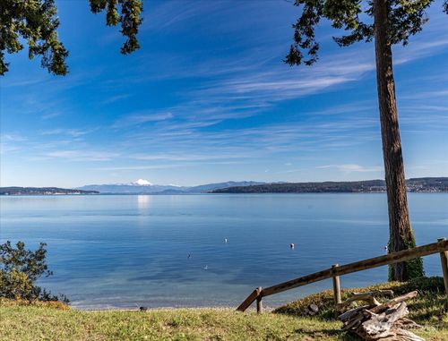 159 S Harrington Lagoon Rd, Coupeville, WA, 98239-3913 | Card Image