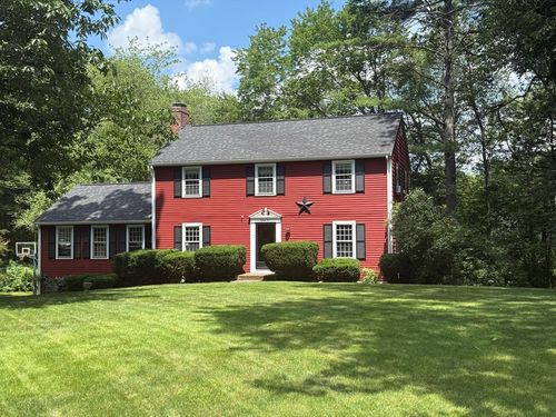 82 Raleigh Tavern Ln, North Andover, MA, 01845-5626 | Card Image