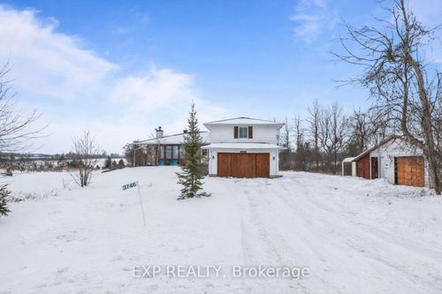 3746 Campbellcroft Rd, Osgoode, ON, K0A2W0 | Card Image