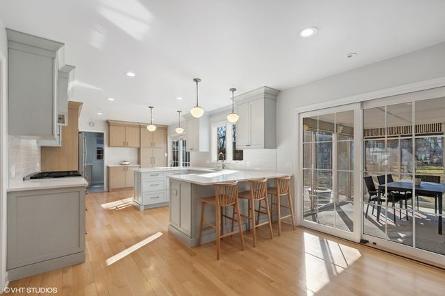 729 Ambleside Dr, House other with 4 bedrooms, 3 bathrooms and 2 parking in Deerfield IL | Image 7