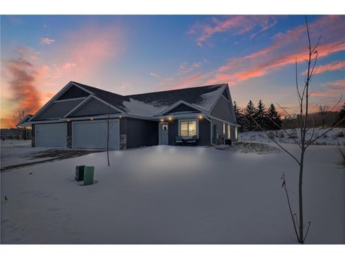 2866 Coventry Cir, RIVER FALLS, WI, 54022-8803 | Card Image