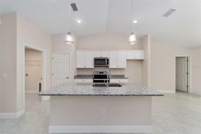 9186 N Dawn Way, House other with 3 bedrooms, 2 bathrooms and null parking in CITRUS SPRINGS FL | Image 13