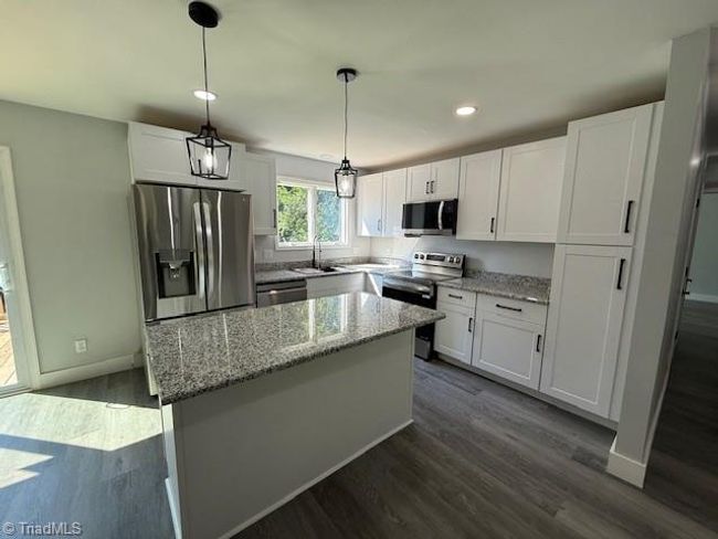 305 Rollingwood Rd, House other with 3 bedrooms, 2 bathrooms and null parking in Jamestown NC | Image 6