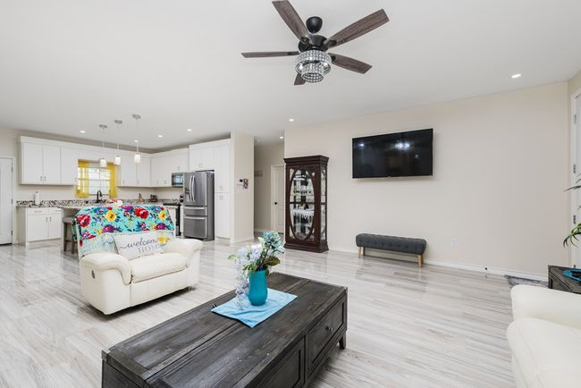 21504 Paredes Line Rd, House other with 3 bedrooms, 3 bathrooms and 2 parking in Rio Hondo TX | Image 4