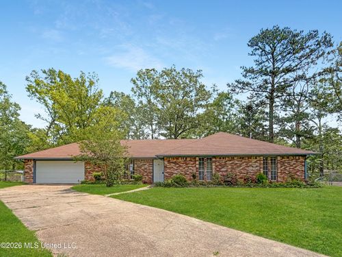 328 Park Lane, Jackson, MS, 39212 | Card Image
