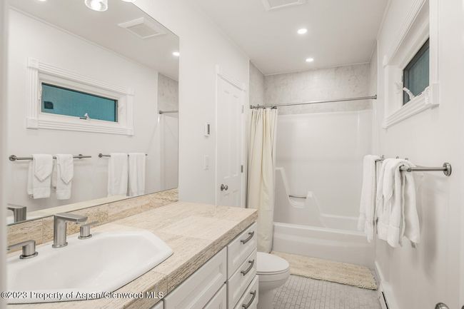 A - 1195 E Cooper Ave, Home with 4 bedrooms, 4 bathrooms and 3 parking in Aspen CO | Image 15