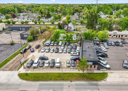 32017 Michigan Avenue, Wayne, MI, 48184 | Card Image