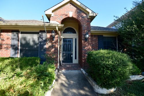 113 Parkhurst Ln, Allen, TX, 75013-2958 | Card Image