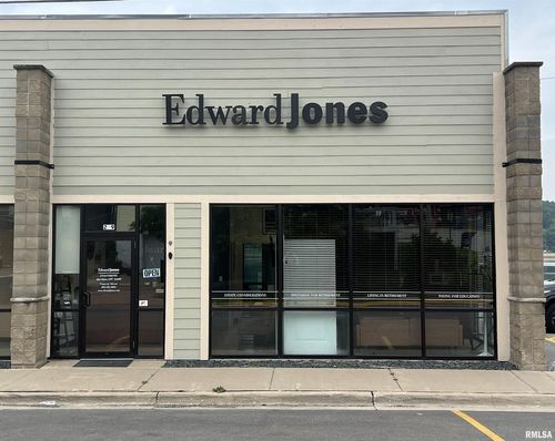 219 N Main St, Port Byron, IL, 61275-9790 | Card Image