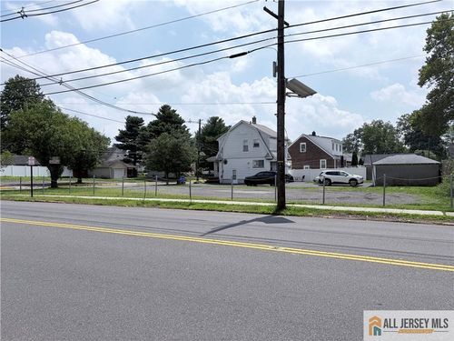 179 Liberty St, Fords, NJ, 08863-2039 | Card Image
