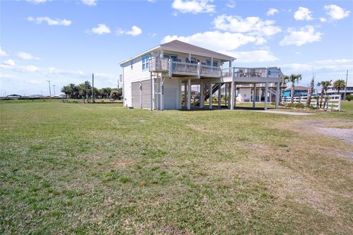 2371 Sandman, Crystal Beach, TX, 77650-3635 | Card Image