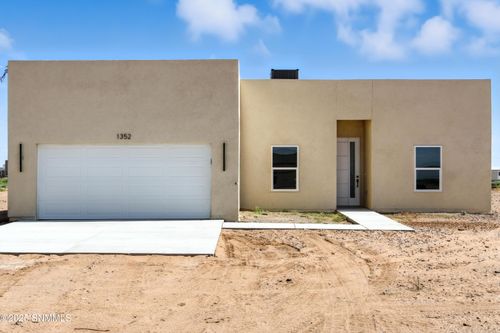 1352 Thar Desert Dr, Chaparral, NM, 88081-7151 | Card Image