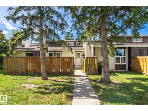 6522 184 St Nw, Edmonton, AB, T5T2P1 | Card Image