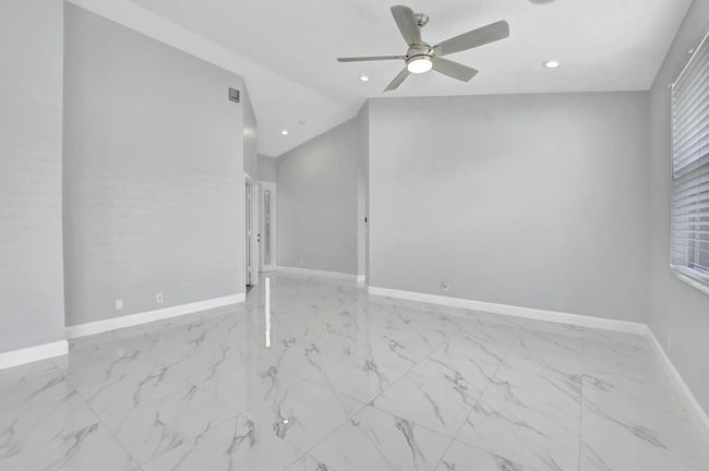 6615 Via Roma, House other with 3 bedrooms, 2 bathrooms and null parking in Delray Beach FL | Image 23