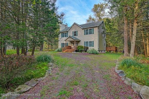 130 Delbert Dr, Gouldsboro, PA, 18424-8927 | Card Image