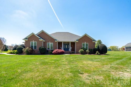 611 Davis Farm Dr, Salisbury, NC, 28147-6750 | Card Image