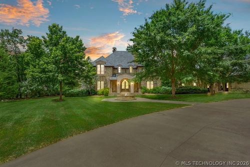 19433 Clear Brook Rd, Owasso, OK, 74055-7819 | Card Image