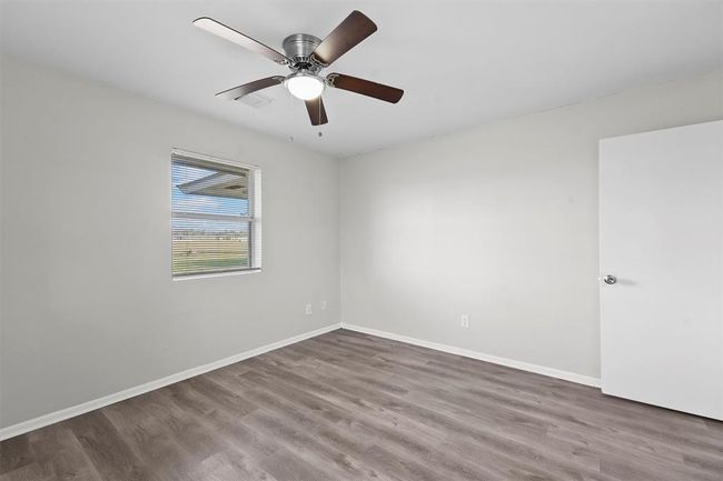 Nice sized closets in the bedrooms. | Image 18