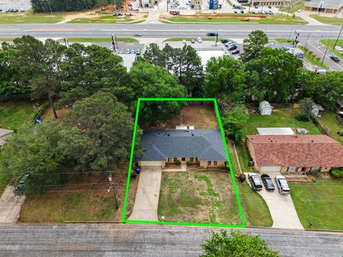 2104 Wainwright Ct, Longview, TX, 75605-2202 | Card Image