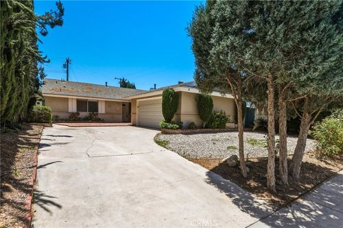 17856 Stillmore St, Canyon Country, CA, 91387-4217 | Card Image
