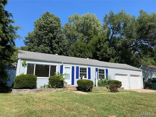 1271 Darr Dr, Saint Louis, MO, 63137-2240 | Card Image