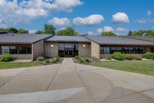 4205 Lancaster Ln N, Plymouth, MN, 55441-1700 | Card Image