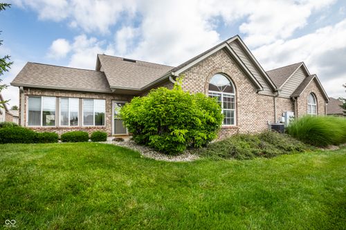 2336 Steeple Chase, Shelbyville, IN, 46176-8867 | Card Image