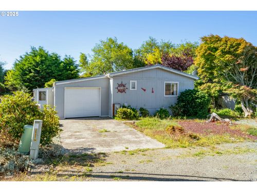1057 Ne 12th Ave, Rockaway Beach, OR, 97136-9578 | Card Image