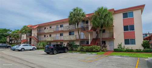 201-1080 Del Lago Cir, Sunrise, FL, 33313-6805 | Card Image