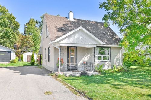 211 North St, Stirling, ON, K0K3E0 | Card Image