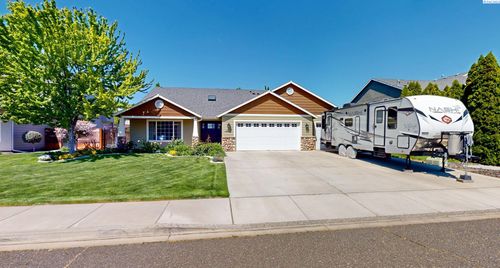 4911 Malaga Drive, Pasco, WA, 99301 | Card Image