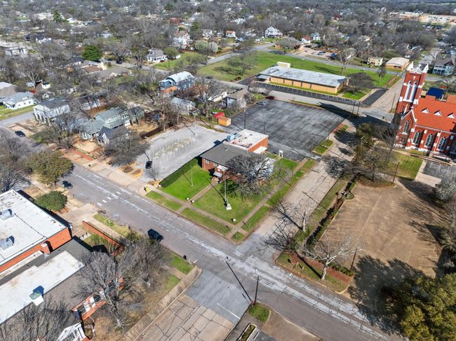 229 W Gandy Street, Home with 0 bedrooms, 0 bathrooms and null parking in Denison TX | Image 10
