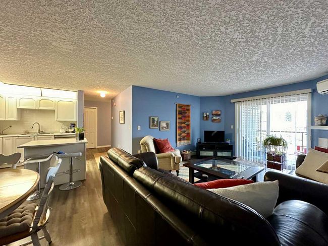 1408 - 1000 Millrise Point Sw, Home with 2 bedrooms, 2 bathrooms and 1 parking in Calgary AB | Image 8