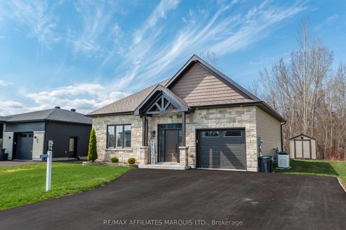20309 Andrea Avenue, South Glengarry, ON, K0C2C0 | Card Image