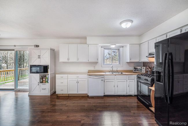 1315 Beaverbrook Dr, House other with 3 bedrooms, 2 bathrooms and null parking in Holly MI | Image 5