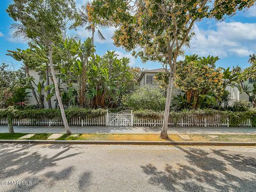3-1528 Yale Street, Santa Monica, CA, 90404 | Card Image
