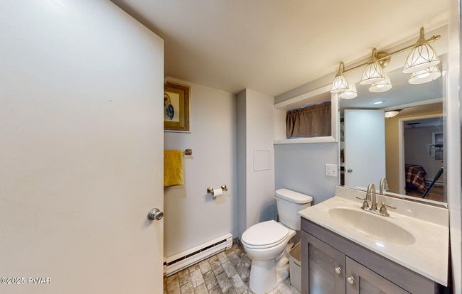 2nd Bathroom Baement | Image 37
