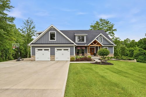 344 Dogwood Dr, Thornville, OH, 43076-8827 | Card Image