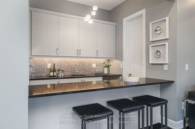3 Redelmeier Crt, House other with 6 bedrooms, 6 bathrooms and 3 parking in Maple ON | Image 11